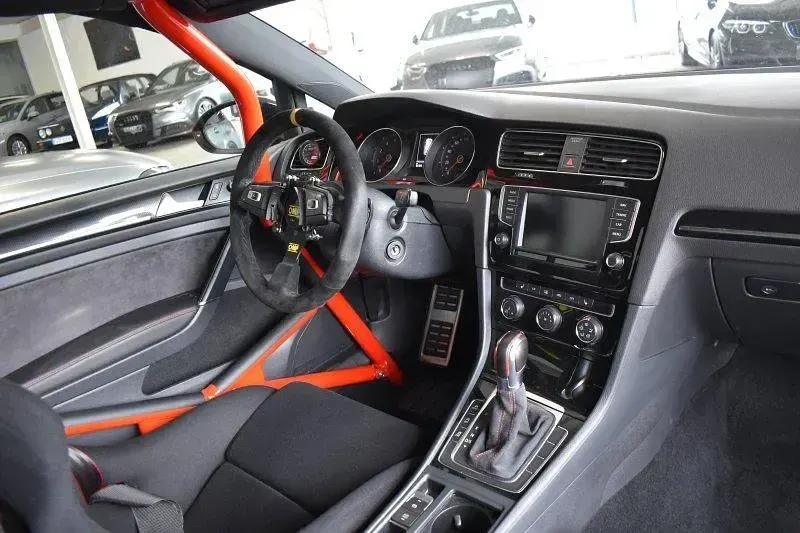 Usata VW Golf 265 CV (194 kW) 2016 Rosso Coupé