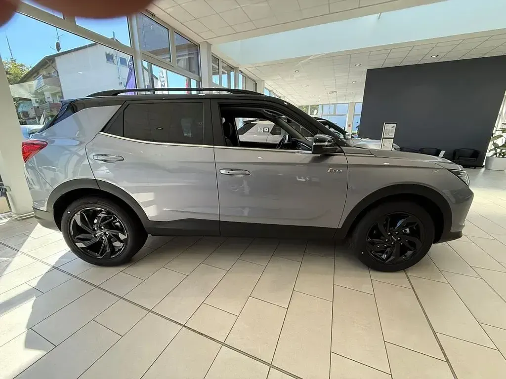 Neu KGM Korando 163 PS (119 kW) 2026 Iron metal SUV