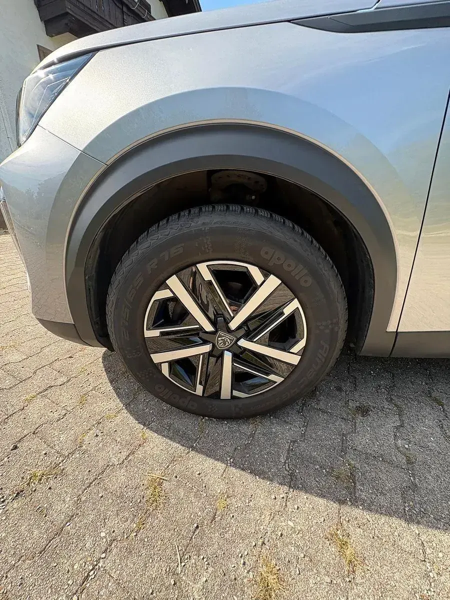 Gebraucht Peugeot 2008 Active 101 PS (74 kW) 2023 Silber SUV