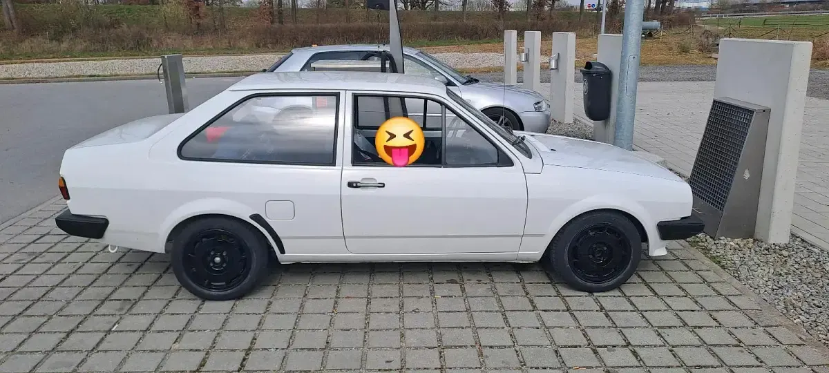 Gebraucht VW Derby 40 PS (29 kW) 1982 Weiß Limousine