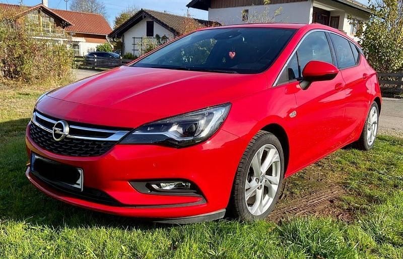 Gebraucht Opel Astra Dynamic 150 PS (110 kW) 2016 Rot Limousine