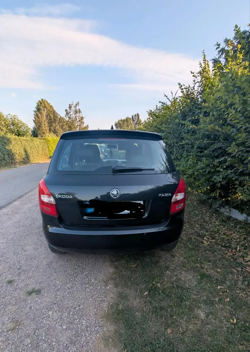 Gebraucht Skoda Fabia 60 PS (44 kW) 2014 Schwarz Kleinwagen
