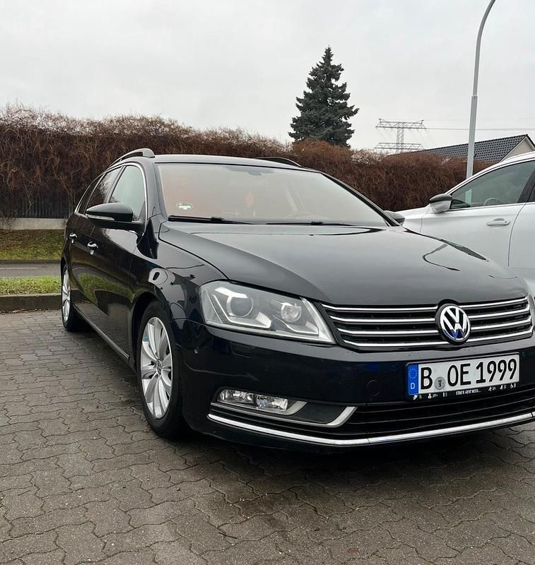 Gebraucht VW Passat 140 PS (102 kW) 2013 Schwarz Kombi
