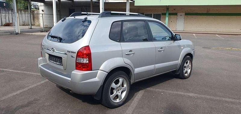 Gebraucht Hyundai Tucson Style 141 PS (103 kW) 2008 Grau SUV