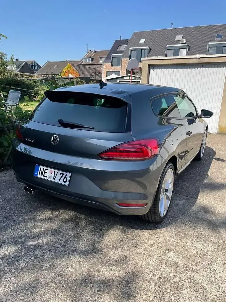 Gebraucht VW Scirocco Allstar 184 PS (135 kW) 2016 Grau Coupé