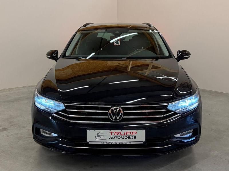 Gebraucht VW Passat Business 200 PS (147 kW) 2022 Schwarz Kombi