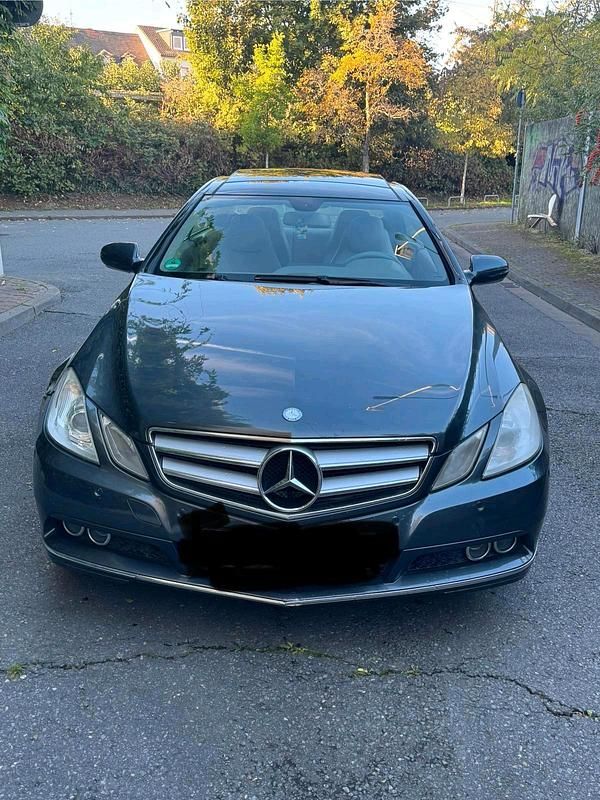 Gebraucht 2009 Mercedes E350 Coupé | 5.900 € - Bild 1/4