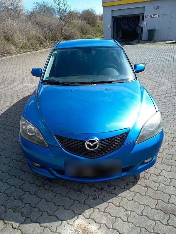 Usata Mazda 3 Active 105 CV (77 kW) 2006 Blu Berlina