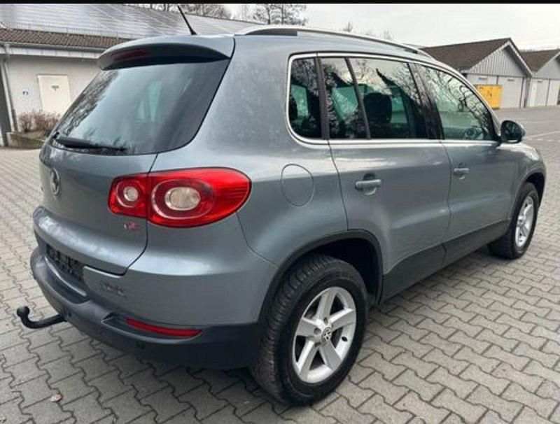 Gebraucht VW Tiguan Style 150 PS (110 kW) 2009 Silber SUV