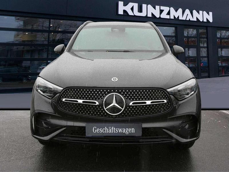 Gebraucht Mercedes GLC220 AMG 197 PS (144 kW) 2026 Polarweiß SUV