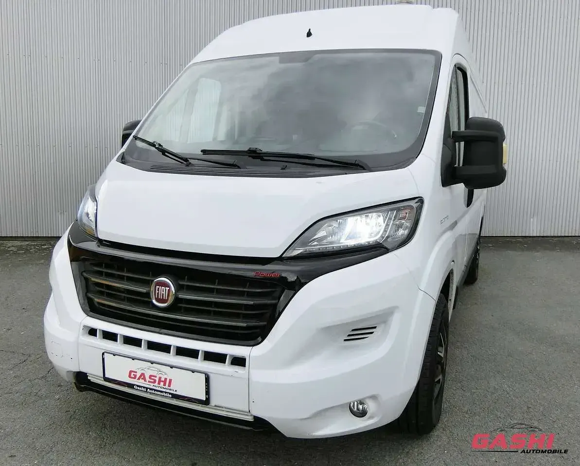 Gebraucht Fiat Ducato 148 PS (108 kW) 2018 Colore esterno weiss pastell Van