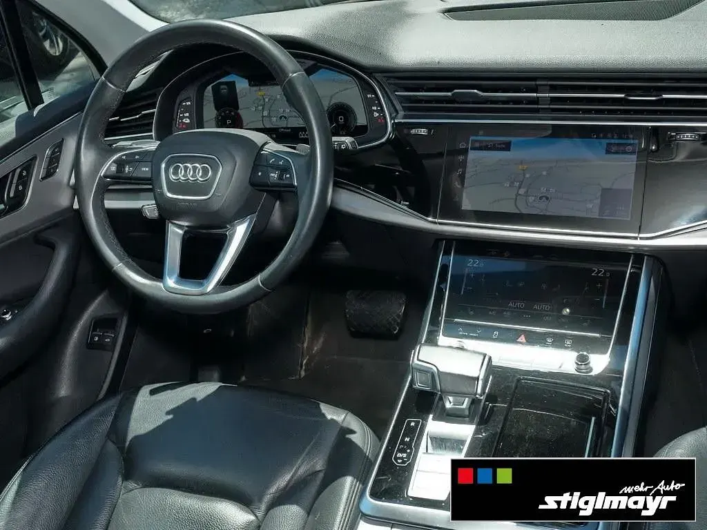 Używany Audi Q7 Ambiente 381 KM (280 kW) 2021 Czarny SUV