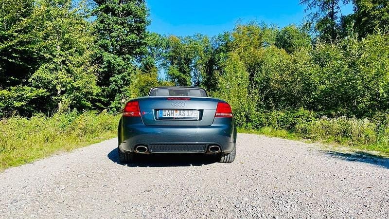 Gebraucht Audi RS4 Sport 420 PS (308 kW) 2006 Grau Cabrio