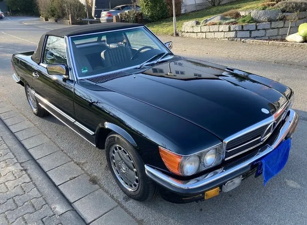 Gebraucht Mercedes 560 230 PS (169 kW) 1986 Schwarz Cabrio