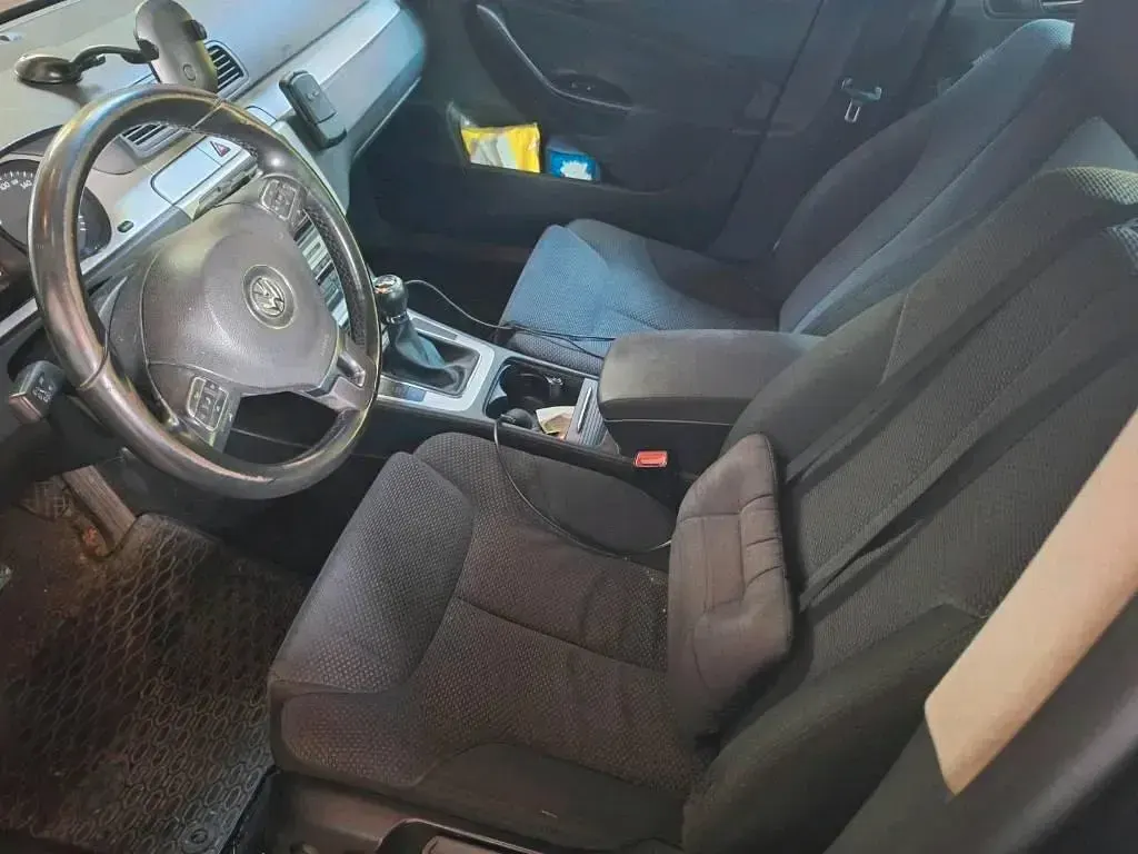 Gebraucht VW Passat 143 PS (105 kW) 2010 Blau Kombi