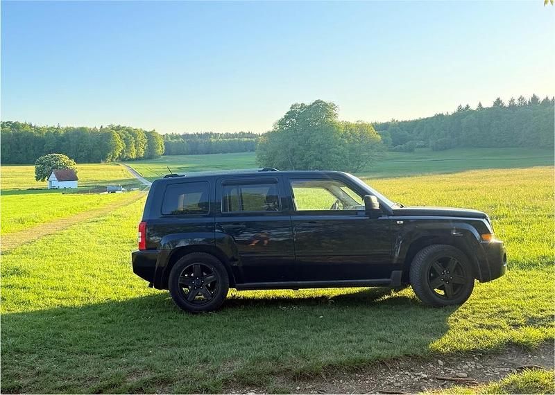 Schwarz Gebraucht 2007 Jeep Patriot SUV | 7.500 € (Teuer) - Bild 1/4