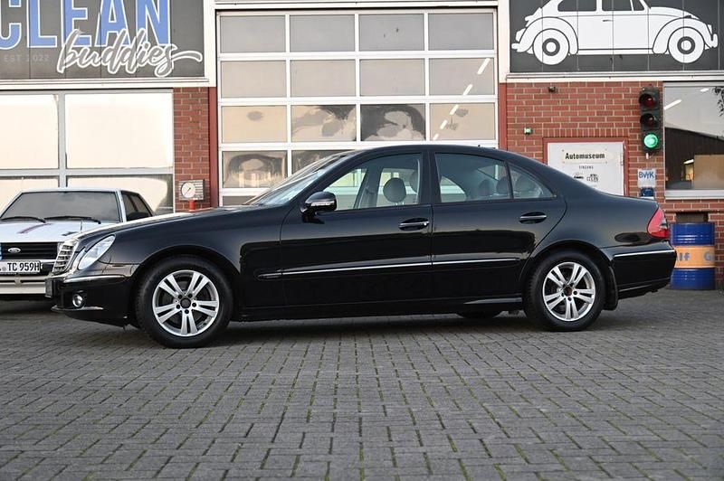 Gebraucht Mercedes E200 136 PS (100 kW) 2007 Schwarz Limousine