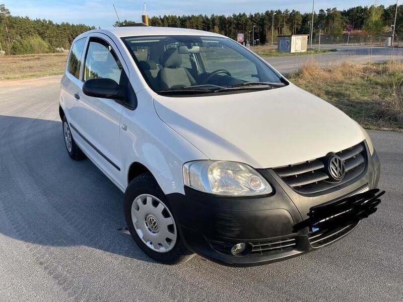 Weiß Gebraucht 2008 VW Fox Kleinwagen | 1.600 € (Fairer Preis) - Bild 1/4
