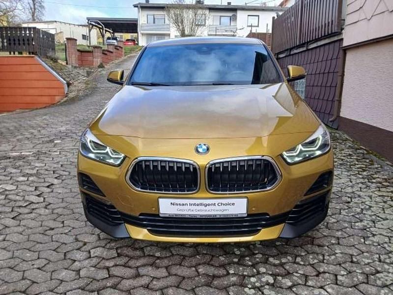 Gebraucht BMW X2 Advantage 178 PS (130 kW) 2021 Galvanic gold metallic SUV