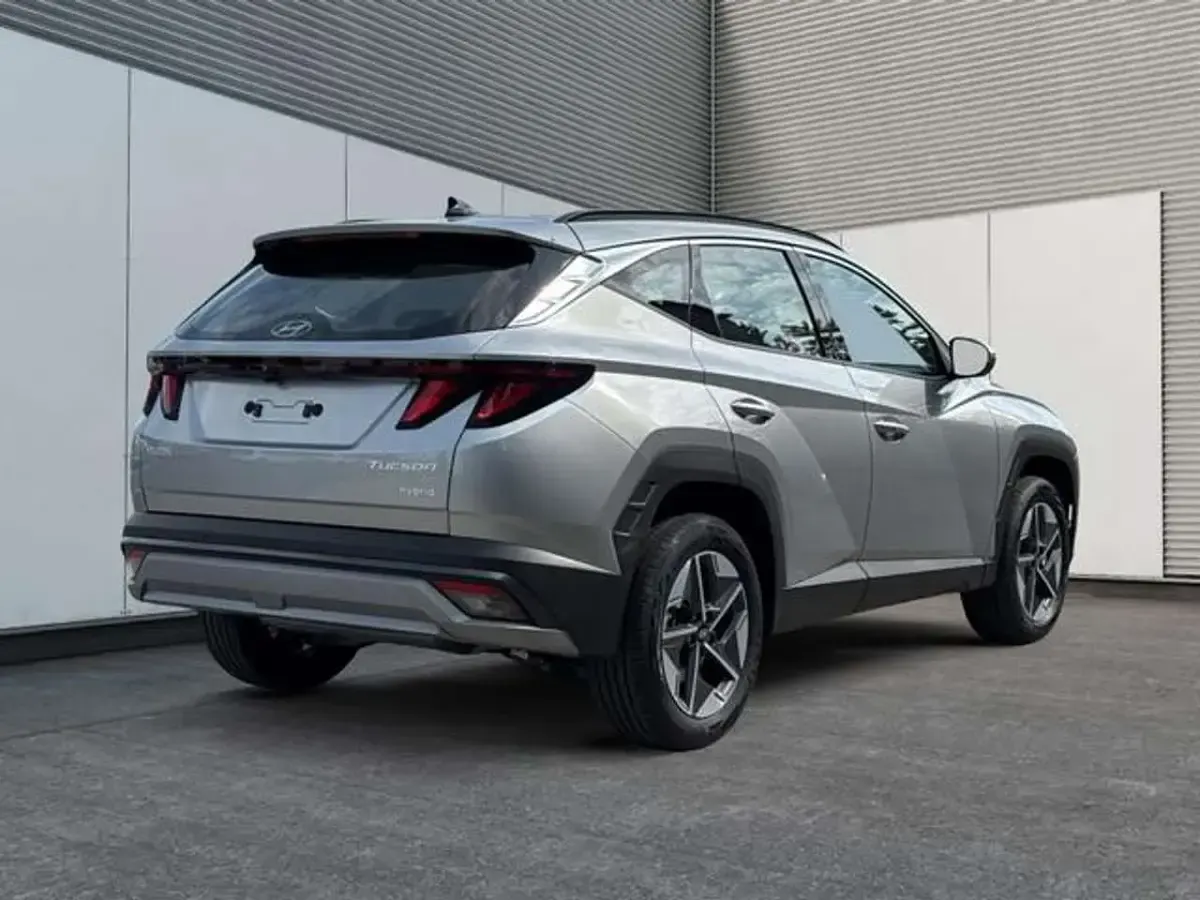 Neu Hyundai Tucson Style 239 PS (175 kW) 2026 Shimmering silver meta.../silb SUV