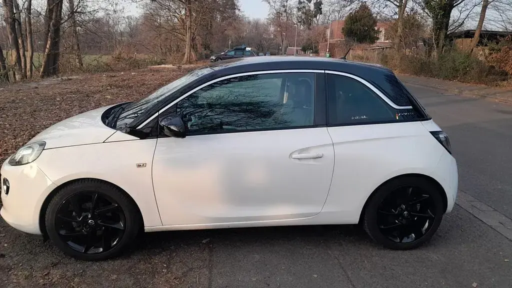 Używany Opel Adam Slam 101 KM (74 kW) 2014 Czarny Hatchback