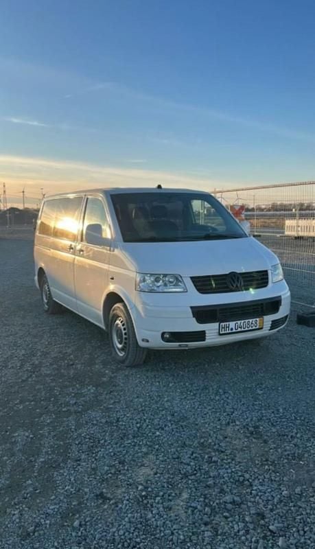 Gebraucht VW Caravelle 131 PS (96 kW) 2005 Weiß Van / Kleinbus