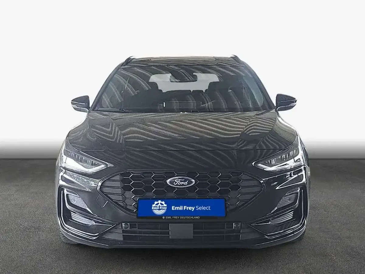 Gebraucht Ford Focus ST-Line X 116 PS (85 kW) 2024 Agate black metallic Kombi
