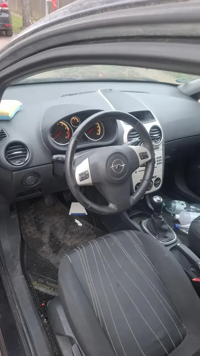 Gebraucht Opel Corsa 80 PS (58 kW) 2007 Schwarz Kleinwagen