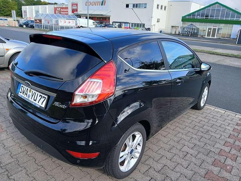 Schwarz Gebraucht 2016 Ford Fiesta ST-Line Kleinwagen | 5.800 € (Fairer Preis) - Bild 1/4
