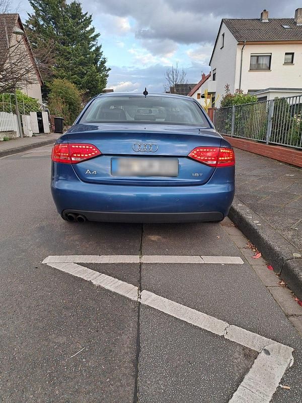 Gebraucht Audi A4 160 PS (117 kW) 2008 Blau Limousine