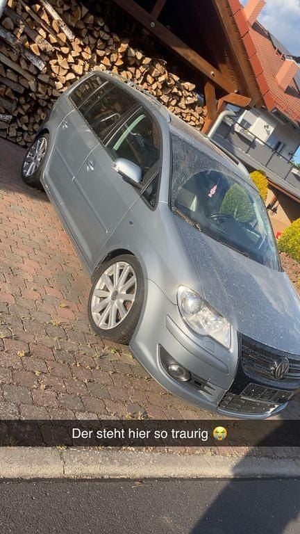 Silber Gebraucht 2008 VW Touran Highline Van / Kleinbus | 3.000 € (Guter Preis) - Bild 1/4