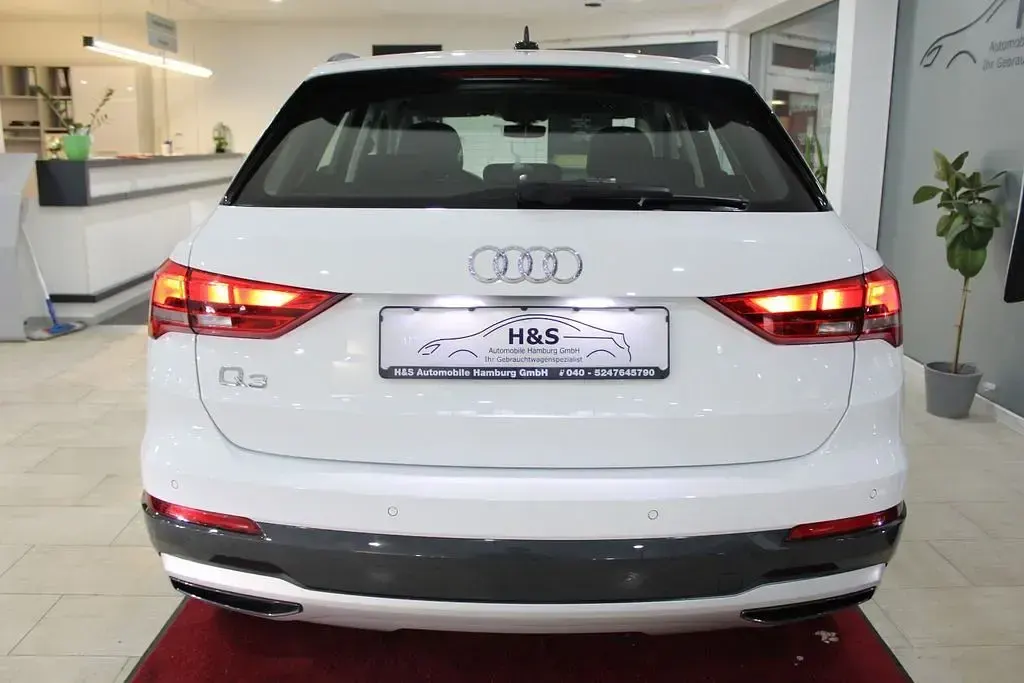 Gebraucht Audi Q3 Advanced 150 PS (110 kW) 2023 Arkonaweiß SUV