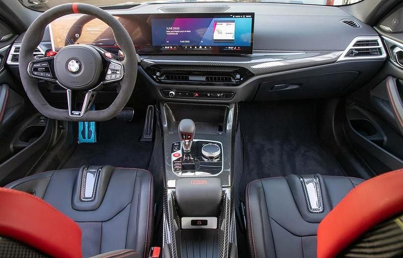 Używany BMW M4 Performance 551 KM (405 kW) 2024 Czarny Coupe