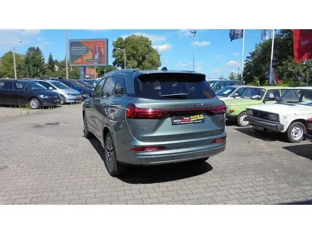 Neu DFSK Fengon 177 PS (130 kW) 2025 Grün Van / Kleinbus