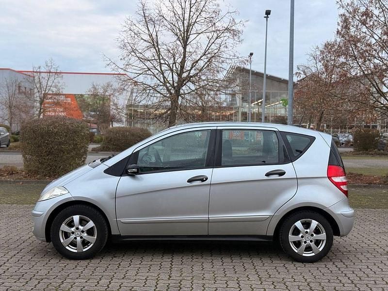 Gebraucht Mercedes A150 Classic 95 PS (69 kW) 2007 Silber Van / Kleinbus