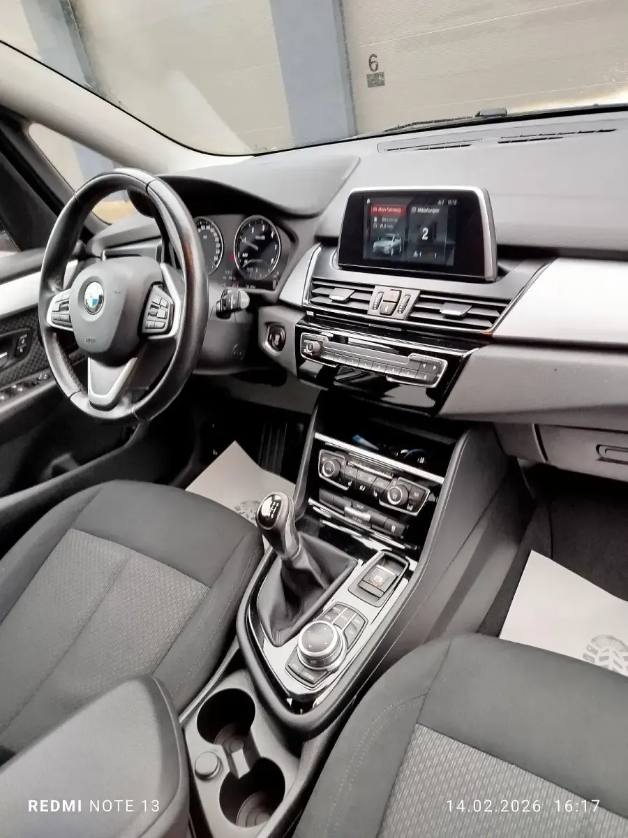 Gebraucht BMW 216 Gran Tourer Advantage 116 PS (85 kW) 2018 Silber Van / Kleinbus