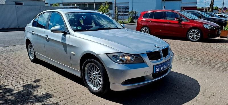 Gebraucht BMW 318 129 PS (94 kW) 2006 Silber Limousine