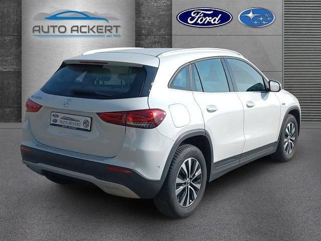 Gebraucht Mercedes GLA250 160 PS (117 kW) 2021 Weiss SUV