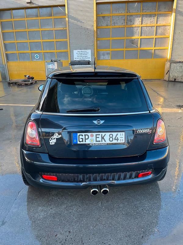 Usata Mini Cooper S 174 CV (127 kW) 2007 Nero Utilitaria