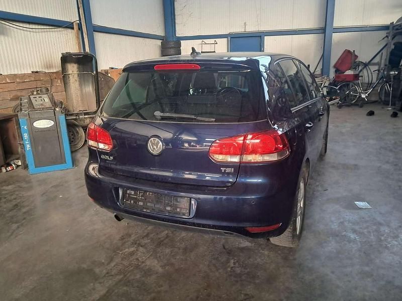 Gebraucht VW Golf VII 105 PS (77 kW) 2012 Blau Kleinwagen