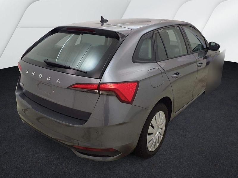 Gebraucht Skoda Scala 116 PS (85 kW) 2025 Graphitegrau metallic Kleinwagen