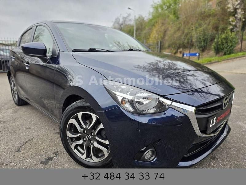 Usata Mazda 2 90 CV (66 kW) 2016 Blu Berlina