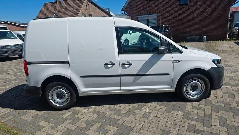 Second-hand VW Caddy 75 CP (55 kW) 2020 Alb Monovolum