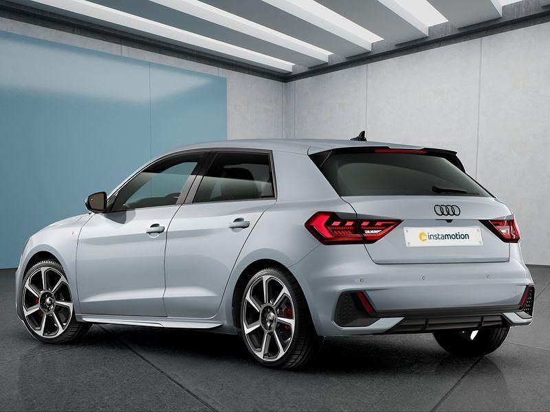 Neu Audi A1 150 PS (110 kW) 2026 Grau SUV