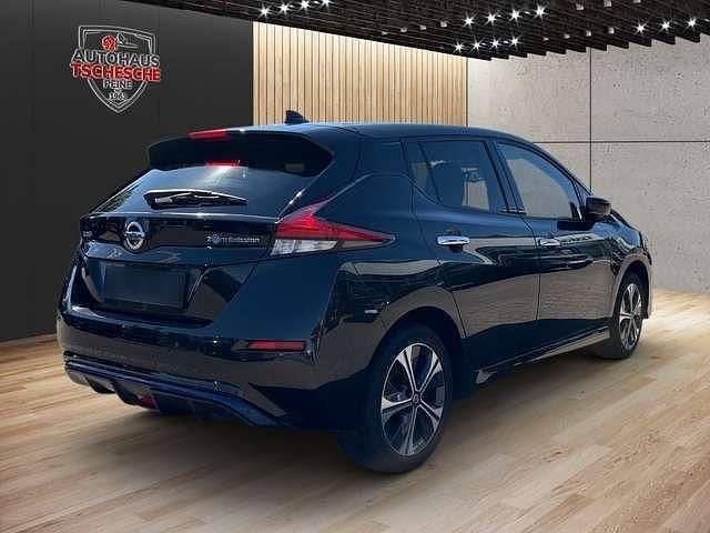 Gebraucht Nissan Leaf N-Connecta 160 kW (218 PS) 2020 Schwarz (enigma black) Kleinwagen