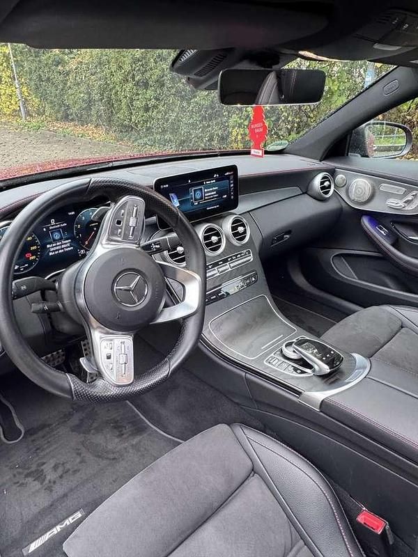 Gebraucht Mercedes C300 258 PS (189 kW) 2023 Rot Coupé