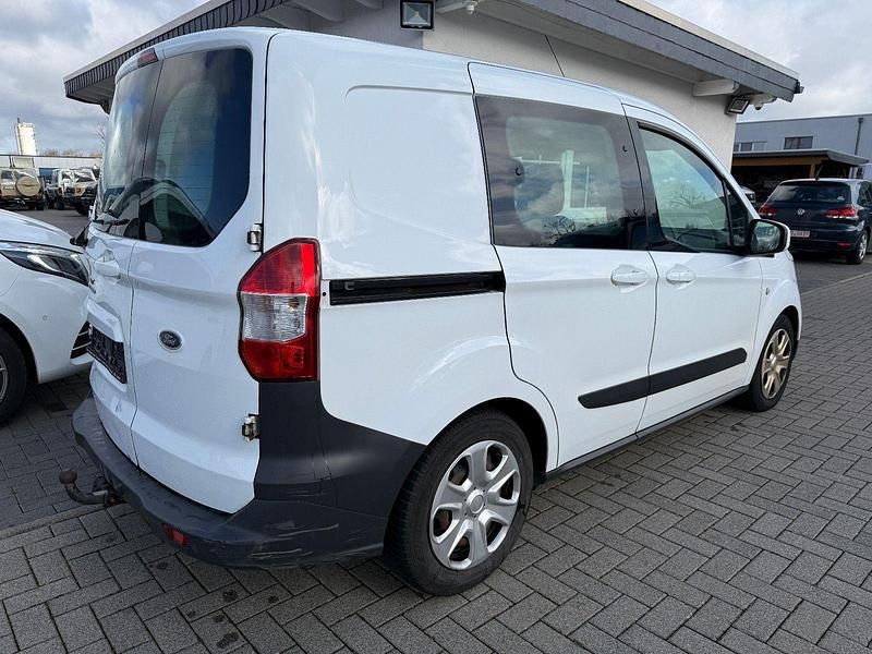 Gebraucht Ford Transit 75 PS (55 kW) 2019 Weiß Kombi