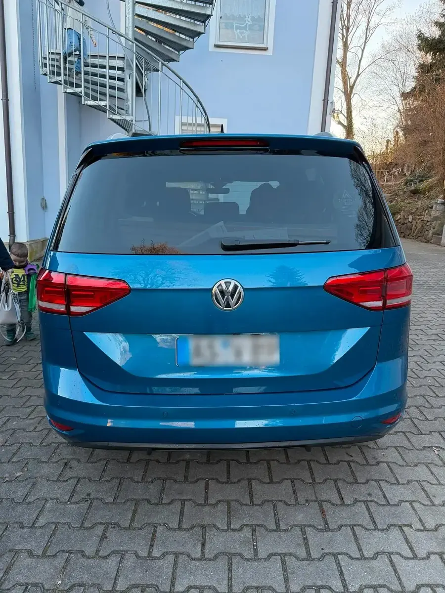Gebraucht VW Touran 116 PS (85 kW) 2019 Blau Van / Kleinbus