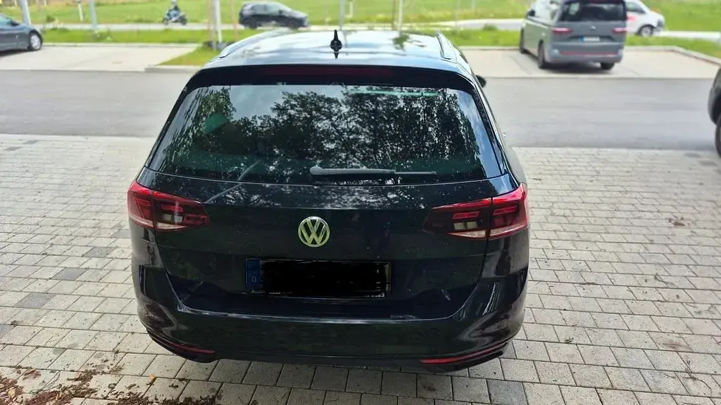 Gebraucht VW Passat 150 PS (110 kW) 2019 Schwarz Kombi