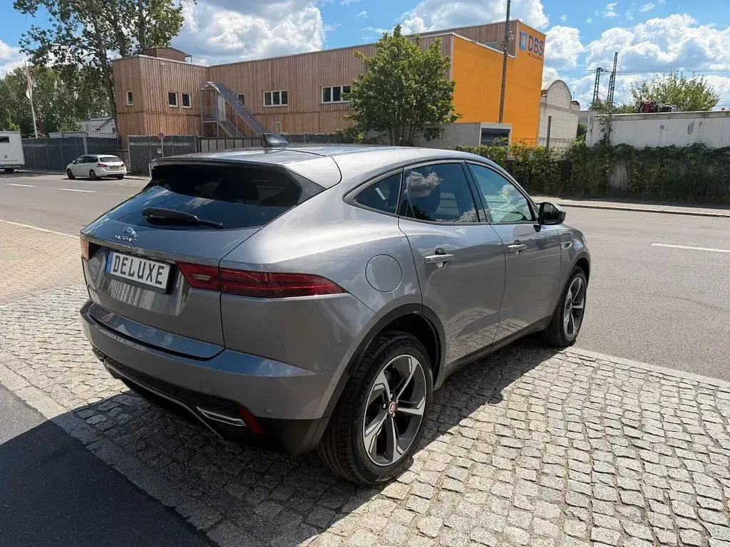 Gebraucht Jaguar E-Pace 163 PS (119 kW) 2022 Grau SUV
